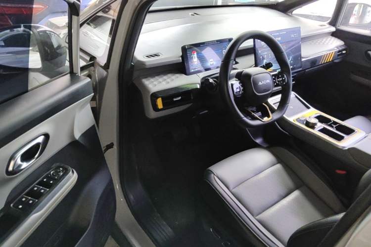Used AION Y 2022 70 Intelligent Edition Lithium Iron Phosphate Driver Seat
