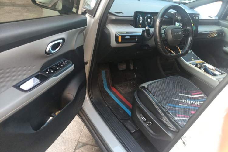 Used AION Y 2022 70 Intelligent Edition Lithium Iron Phosphate Driver Seat