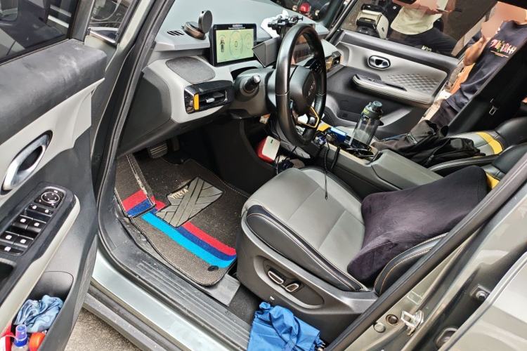 Used AION Y 2022 70 Intelligent Edition Lithium Iron Phosphate Driver Seat
