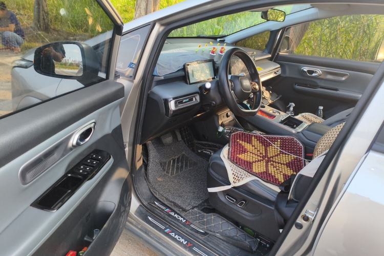 Used AION Y 2022 Plus 70 Smart Edition Driver Seat