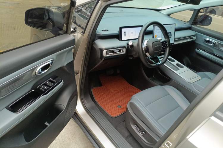 Used AION Y 2022 Plus 70 Smart Edition Driver Seat