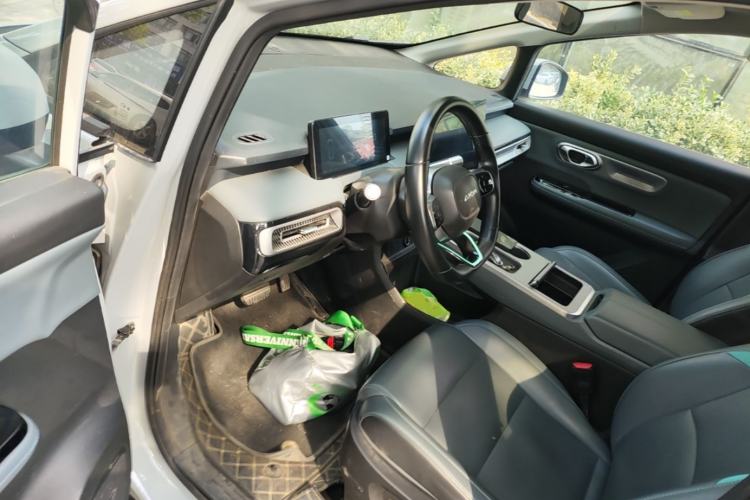 Used AION Y 2022 Plus 70 Smart Edition Driver Seat