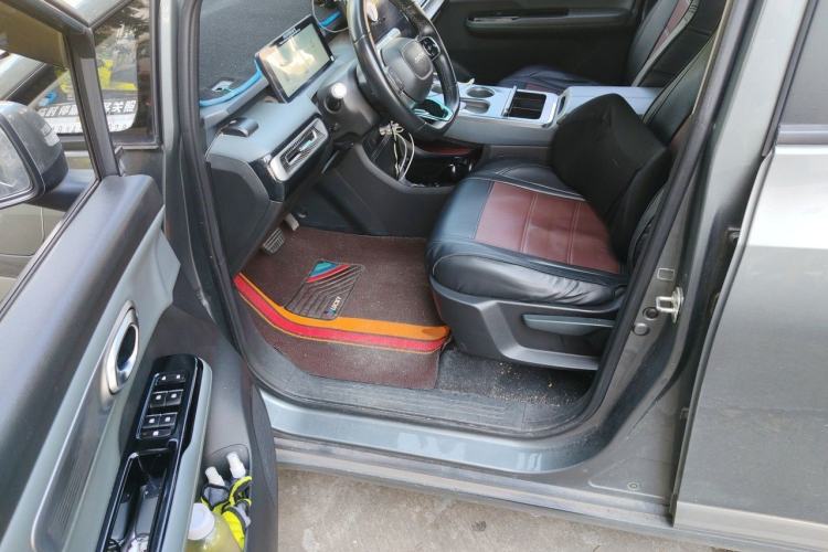 Used AION Y 2022 Plus 80 Enjoy Edition Driver Seat