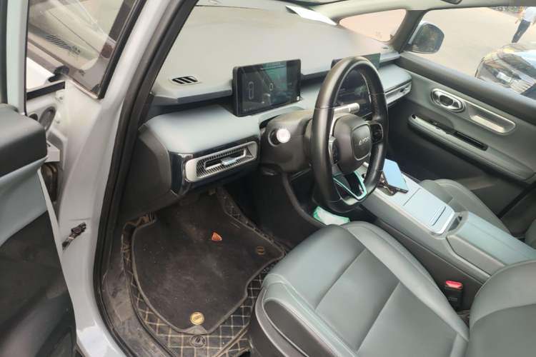Used AION Y 2022 Plus 70 Smart Edition Driver Seat