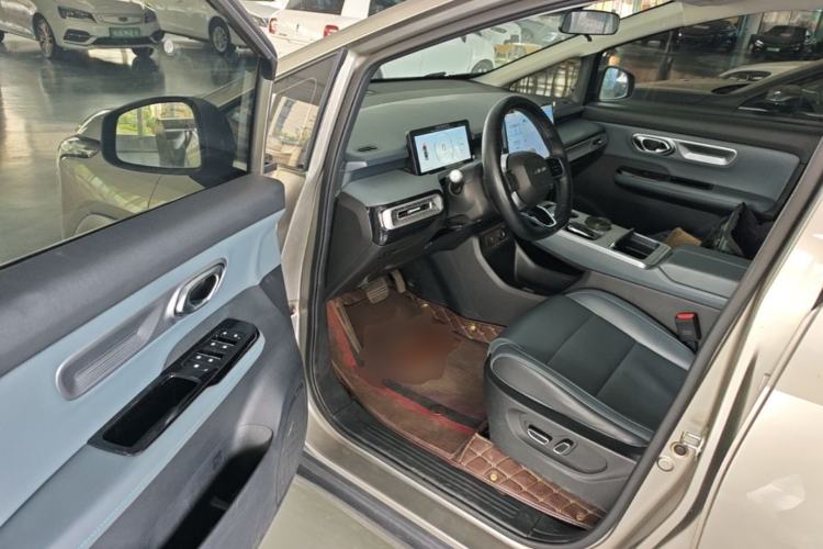 Used AION Y 2022 Plus 70 Smart Edition Driver Seat