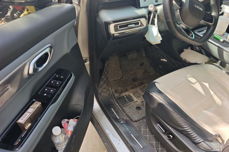 Used AION Y 2022 Plus 80 Smart Edition Driver Seat