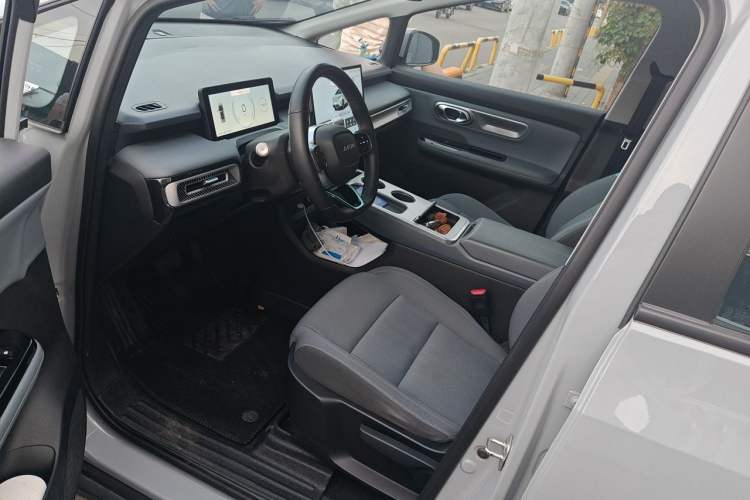 Used AION Y 2022 Plus 70 Enjoy Edition Driver Seat