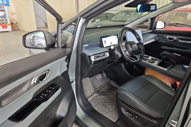 Used AION Y 2022 Plus 70 Smart Edition Driver Seat