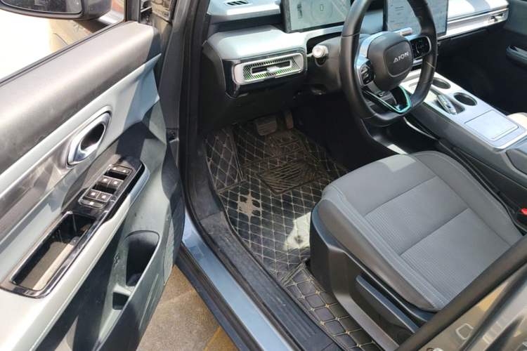 Used AION Y 2022 Plus 80 Enjoy Edition Driver Seat