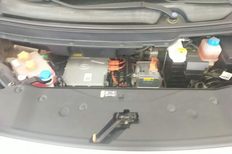 Used AION Y 2022 Plus 70 Tech Edition Engine Bay