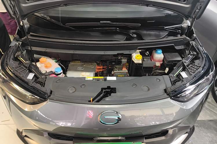 Used AION Y 2022 70 Tech Edition Lithium Iron Phosphate Engine Bay