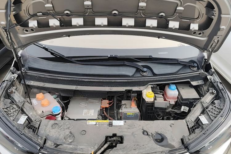 Used AION Y 2022 70 Tech Edition Lithium Iron Phosphate Engine Bay