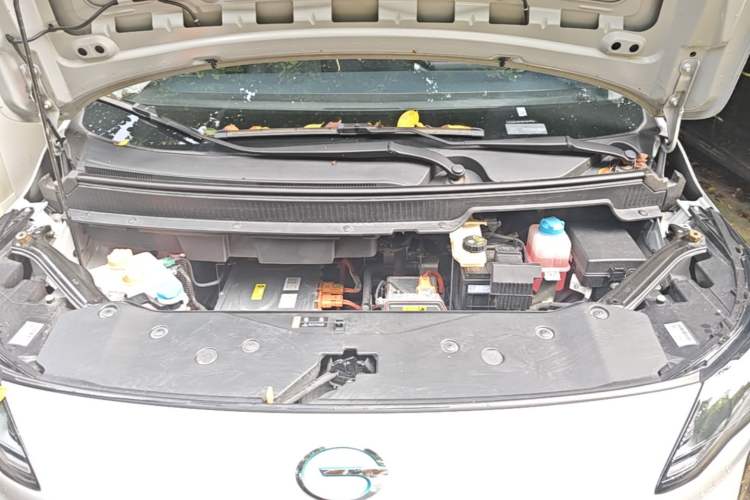 Used AION Y 2022 Plus 70 Smart Edition Engine Bay