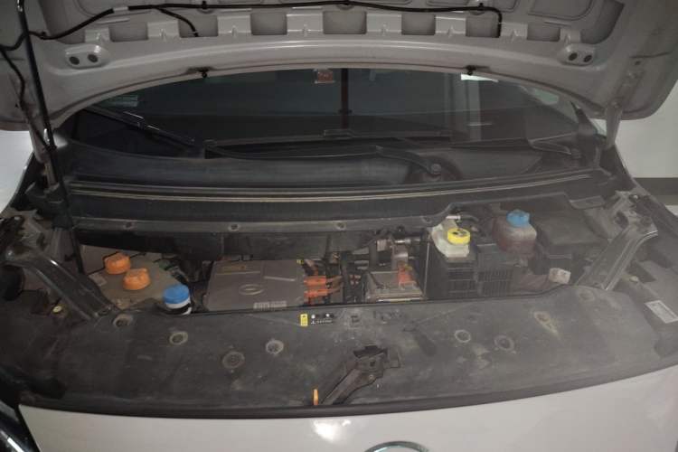 Used AION Y 2022 Plus 70 Smart Edition Engine Bay