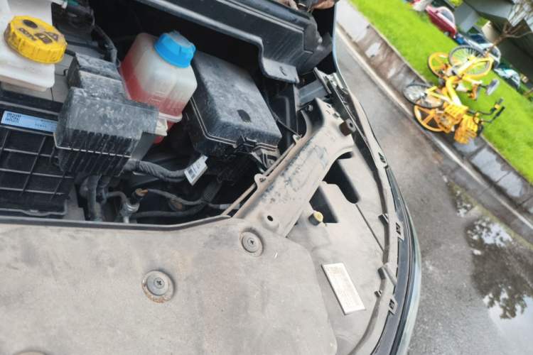 Used AION Y 2022 Plus 80 Enjoy Edition Engine Bay Left