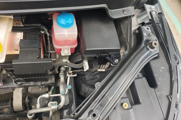 Used AION Y 2022 Plus 70 Enjoy Edition Engine Bay Left