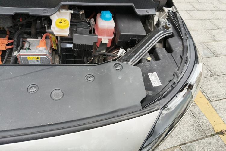 Used AION Y 2022 Plus 70 Smart Edition Engine Bay Left
