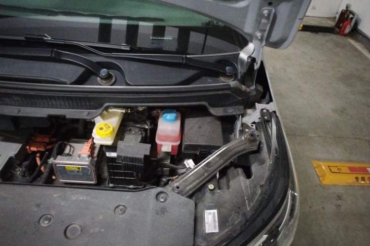 Used AION Y 2022 Plus 80 Enjoy Edition Engine Bay Left