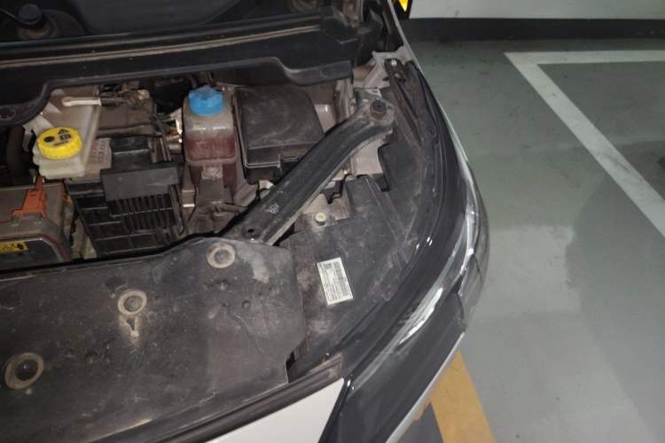Used AION Y 2022 Plus 70 Smart Edition Engine Bay Left