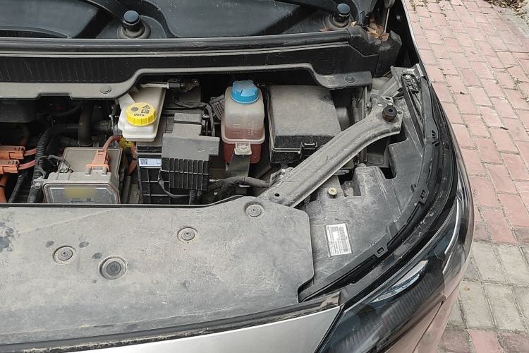 Used AION Y 2022 Plus 70 Smart Edition Engine Bay Left
