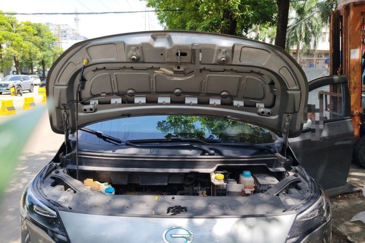 Used AION Y 2022 Plus 80 Enjoy Edition Engine Bay