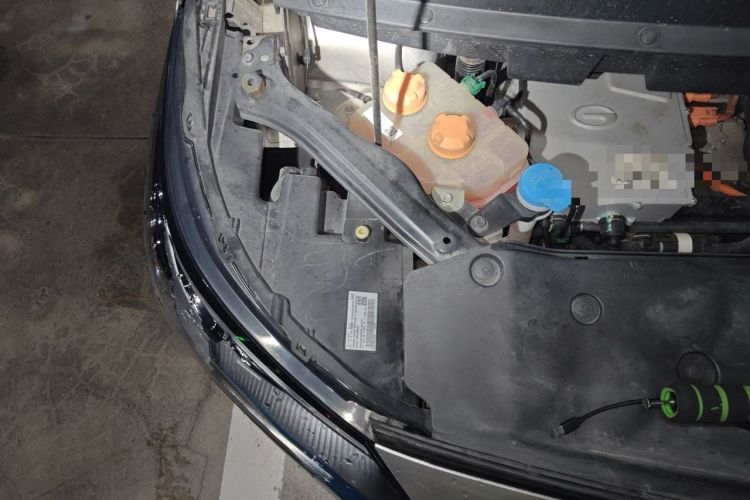 Used AION Y 2022 Plus 70 Smart Edition Engine Bay Right