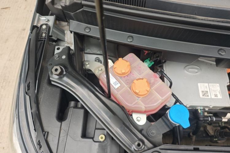 Used AION Y 2022 Plus 70 Enjoy Edition Engine Bay Right