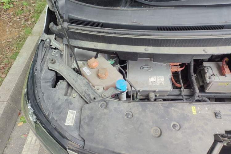 Used AION Y 2022 Plus 70 Tech Edition Engine Bay Right