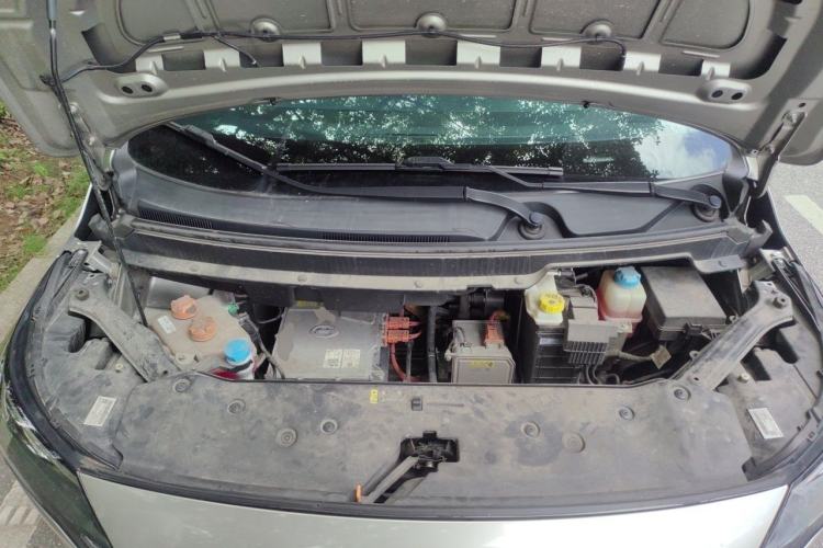Used AION Y 2022 Plus 70 Tech Edition Engine Bay