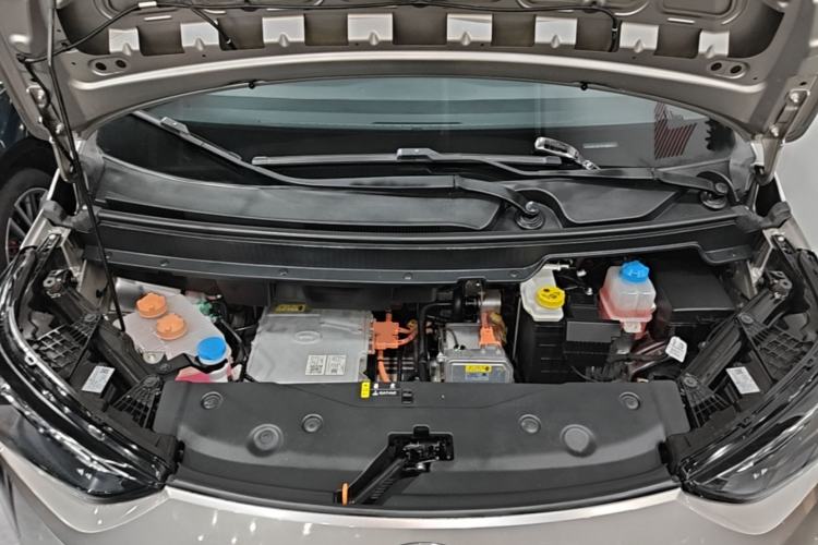 Used AION Y 2022 70 Intelligent Edition Lithium Iron Phosphate Engine Bay