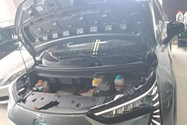 Used AION Y 2022 70 Intelligent Edition Lithium Iron Phosphate Engine Bay