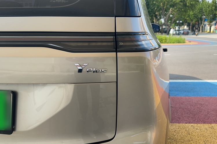 Used AION Y 2022 Plus 70 Smart Edition Exterior 12