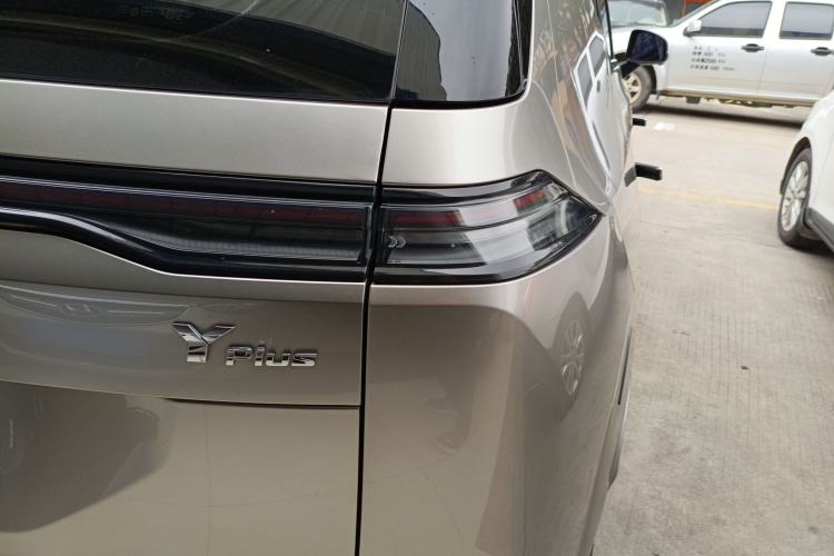 Used AION Y 2022 Plus 70 Smart Edition Exterior 3
