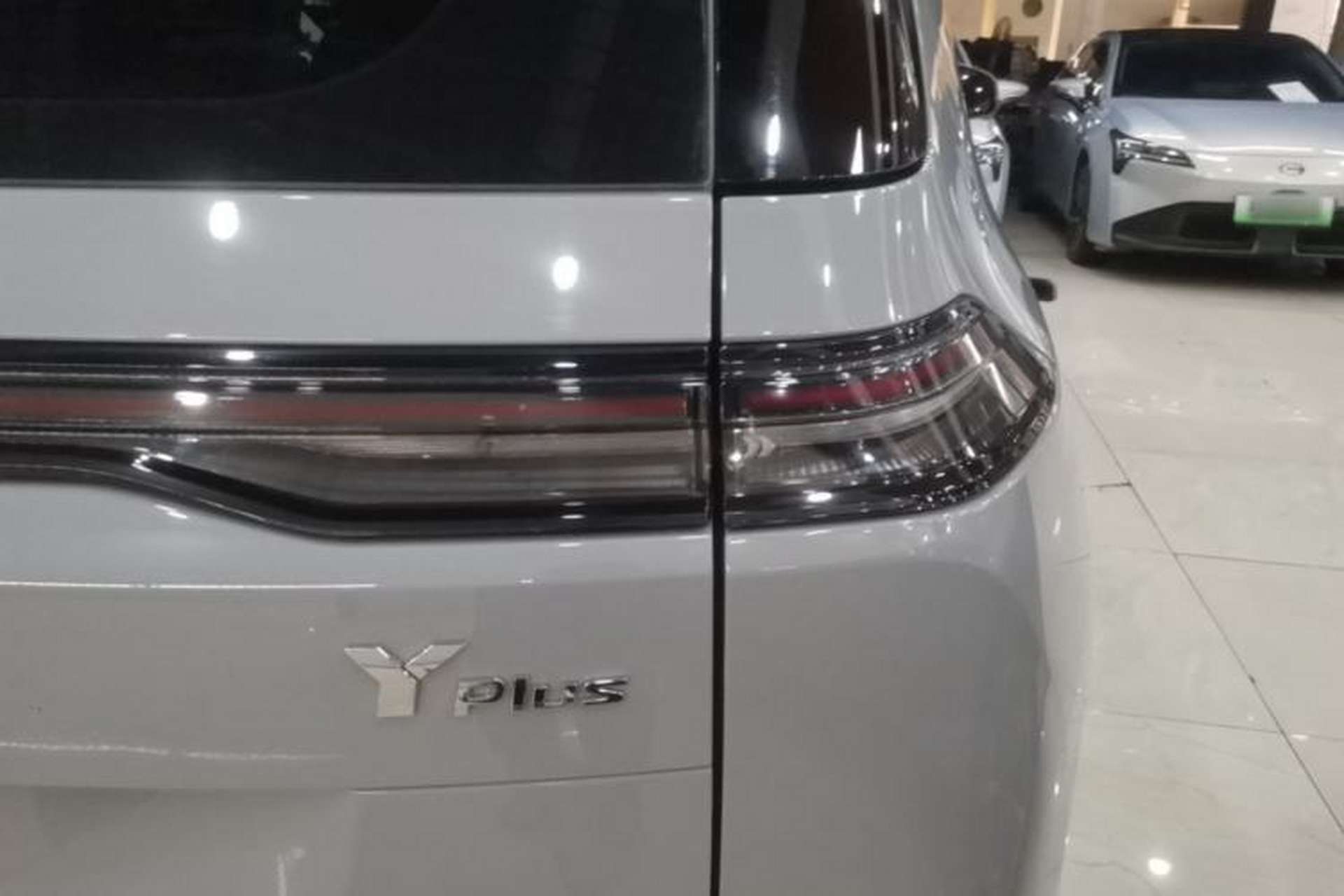 Used AION Y 2022 Plus 70 Smart Edition Exterior 3