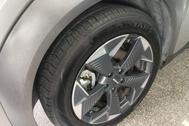 Used AION Y 2022 70 Intelligent Edition Lithium Iron Phosphate Exterior 4