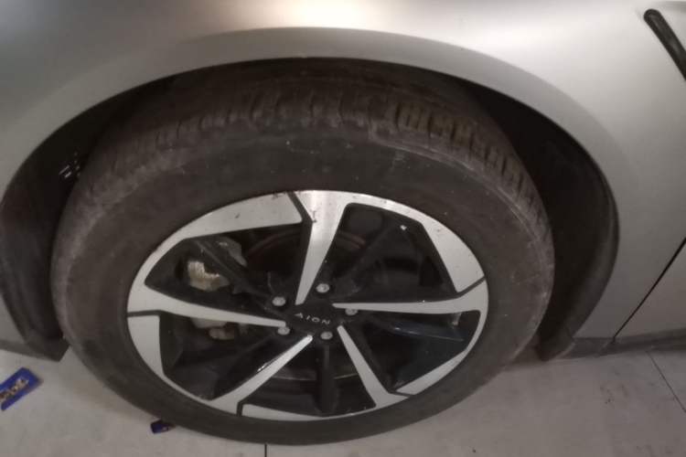 Used AION Y 2022 Plus 70 Smart Edition Exterior 4