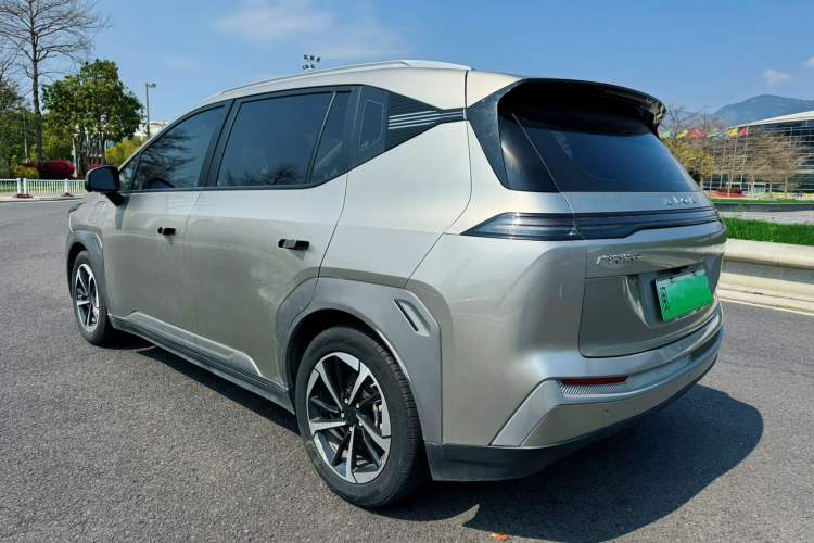 Used AION Y 2022 Plus 70 Smart Edition Exterior 4