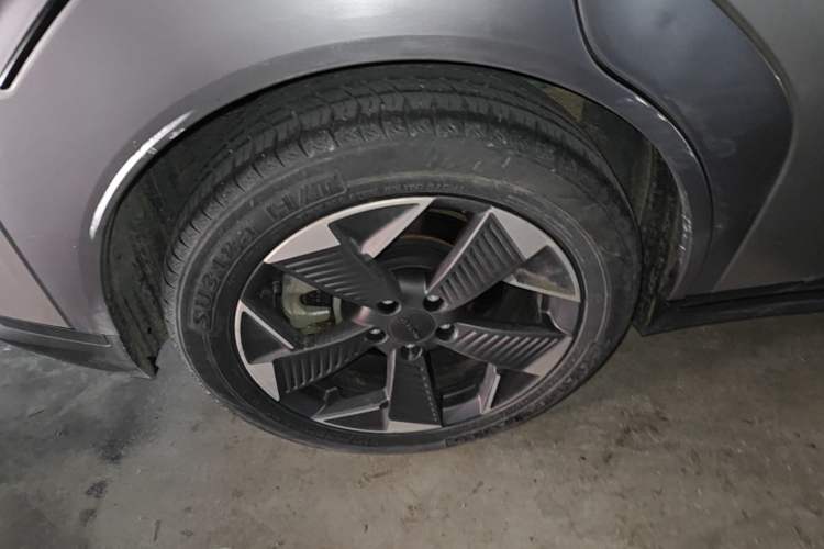 Used AION Y 2022 70 Intelligent Edition Lithium Iron Phosphate Exterior 5