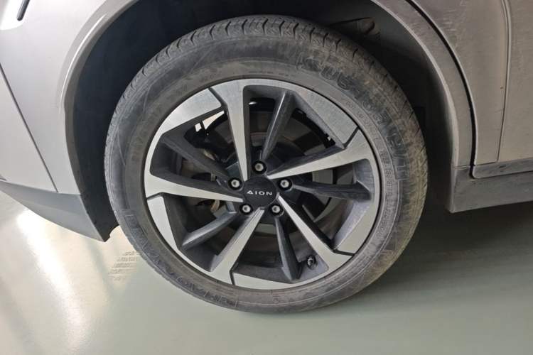 Used AION Y 2022 Plus 70 Smart Edition Exterior 5