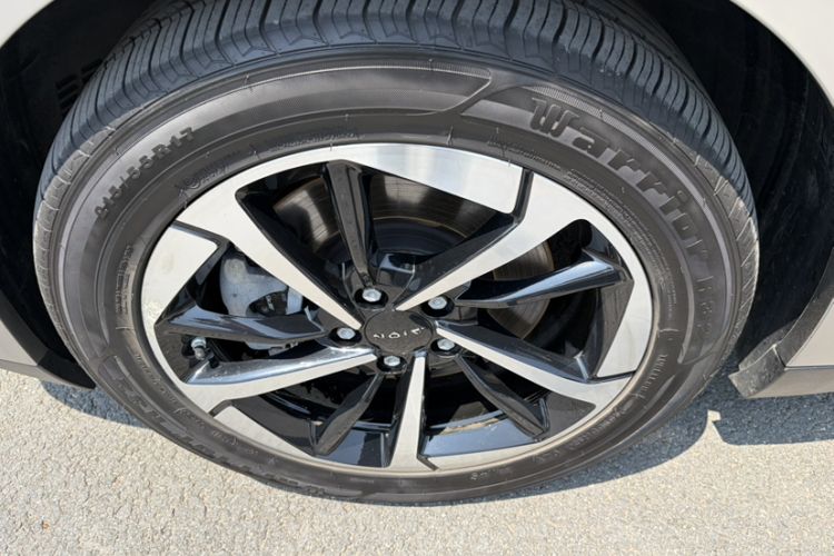 Used AION Y 2022 Plus 70 Smart Edition Exterior 8