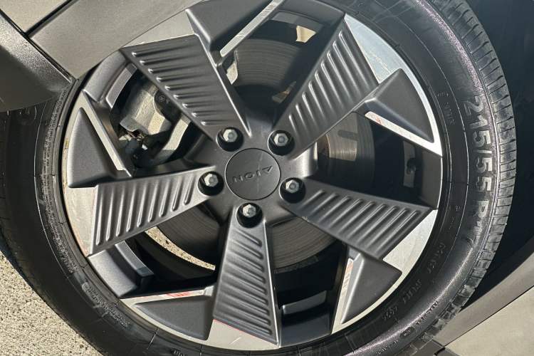 Used AION Y 2022 70 Intelligent Edition Lithium Iron Phosphate Exterior 8