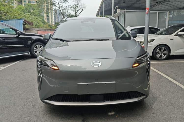 Used AION Y 2022 Plus 70 Enjoy Edition Front