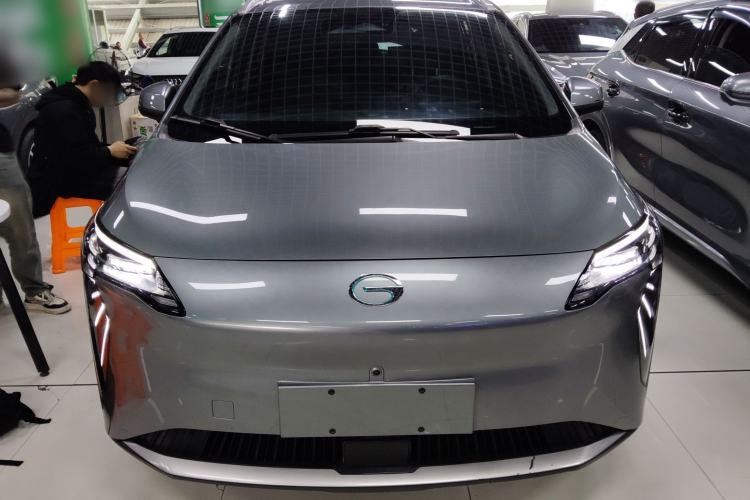 Used AION Y 2022 Plus 70 Tech Edition Front