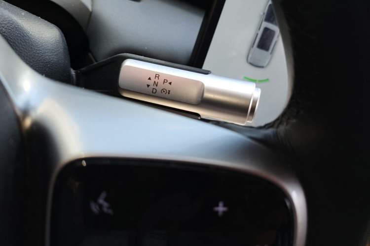 Used AION Y 2022 Plus 80 Enjoy Edition Gear Lever