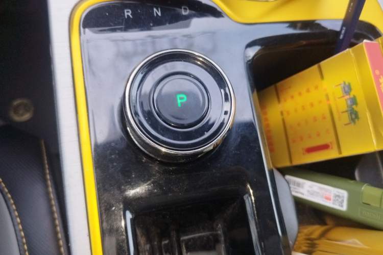 Used AION Y 2022 70 Intelligent Edition Lithium Iron Phosphate Gear Lever