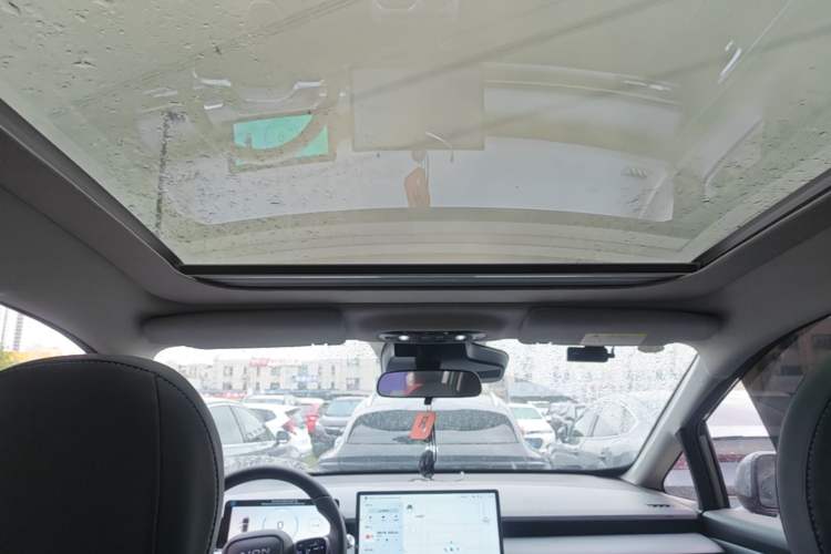 Used AION Y 2022 Plus 70 Smart Edition Headliner