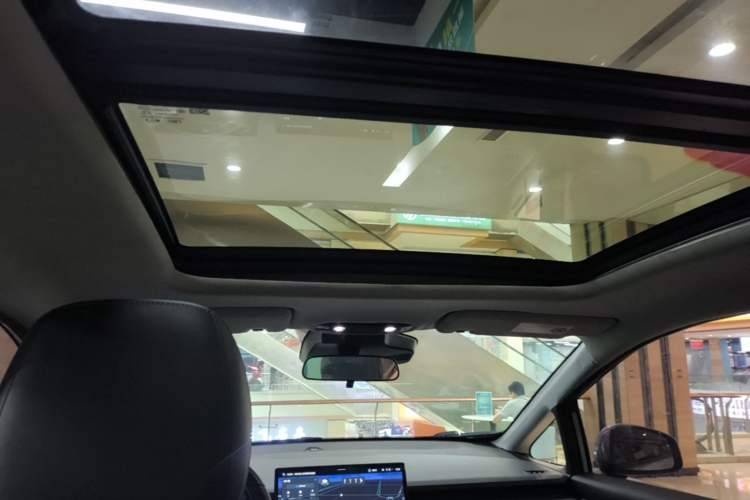 Used AION Y 2022 Plus 70 Smart Edition Headliner