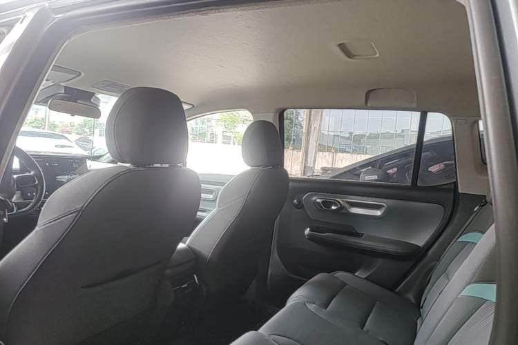 Used AION Y 2022 Plus 80 Enjoy Edition Headliner
