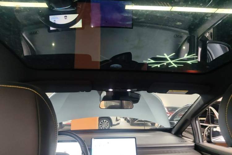 Used AION Y 2022 70 Intelligent Driving Version Lithium Iron Phosphate Headliner
