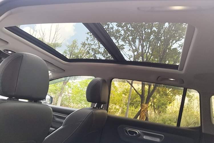 Used AION Y 2022 Plus 70 Smart Edition Headliner